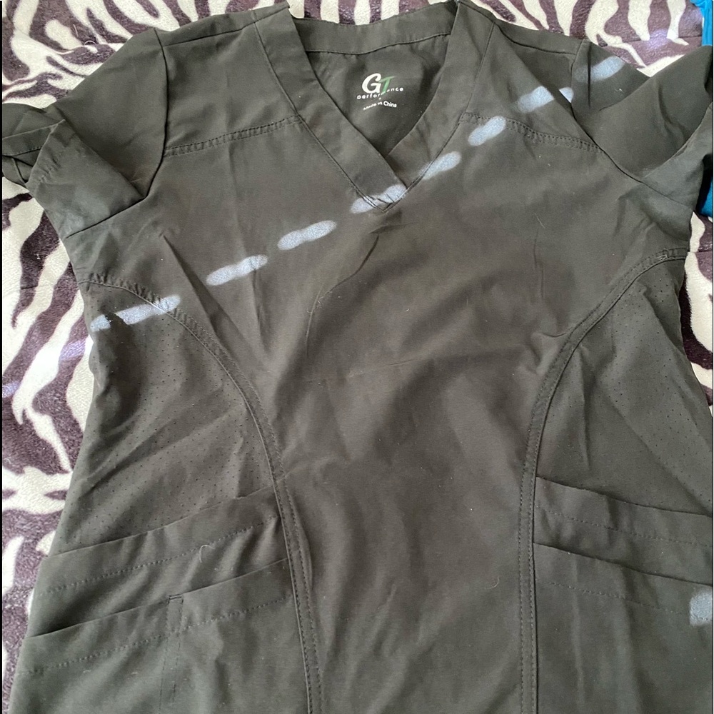 GT Performance Black Scrub Top